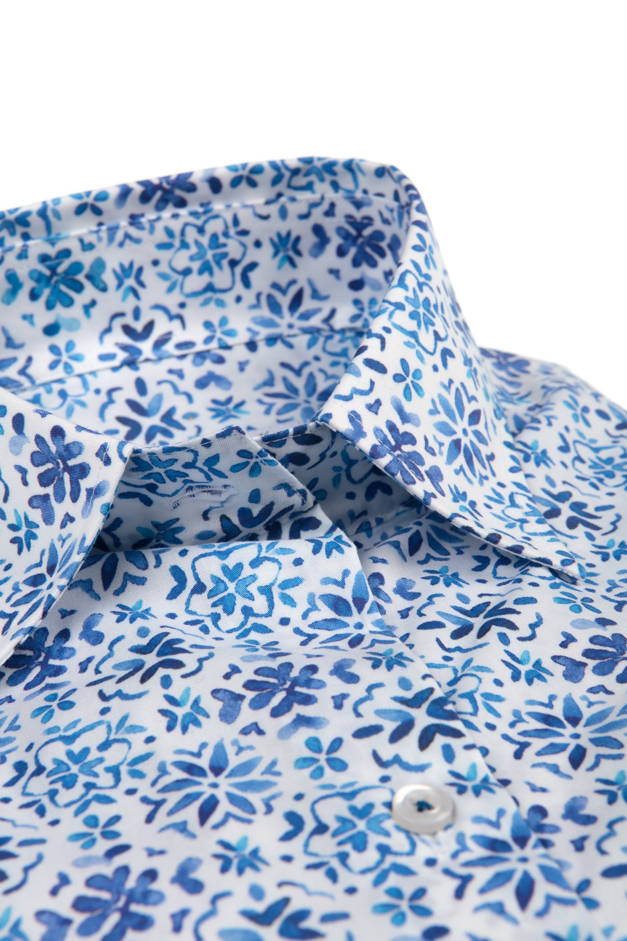 Bloes met blauw bloemen print